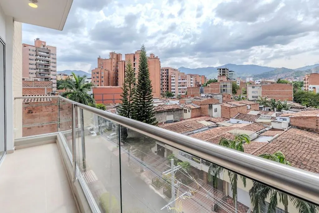 Lindo Apartamento En Laureles Con Piscina 501 Medellin Apartment