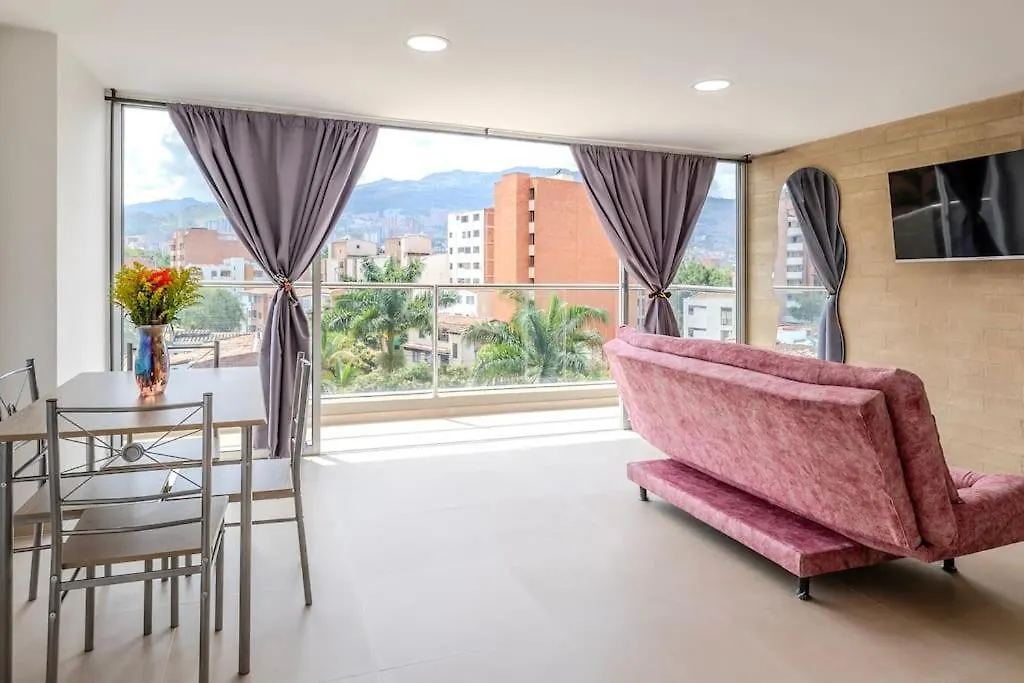 Lindo Apartamento En Laureles Con Piscina 501 Medellín